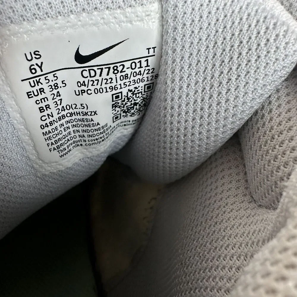 Nike Court Borough 2 High Top Sneaker Pure Platinum Mint Size 6Y Shoe CD7782-011